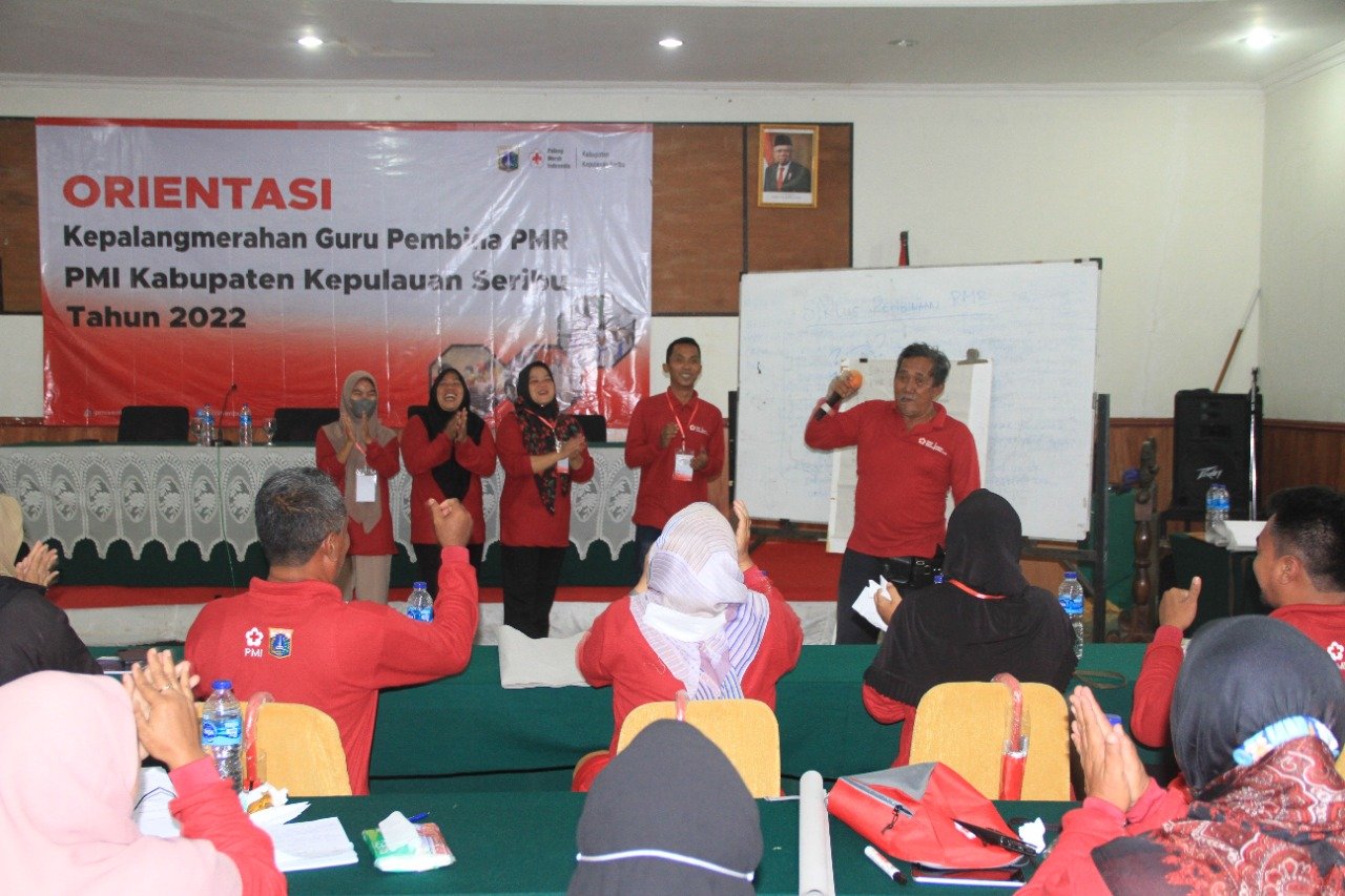 Relawan PMI saat bertugas