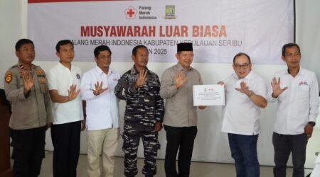 Dalam acara pembukaan Musyawarah Luar Biasa (Muslub) PMI Kepulauan Seribu, Bupati Kepulauan Seribu, H. Muh. Fadjar Churniawan, secara simbolis menyerahkan bantuan kemanusiaan yang telah dihimpun dari seluruh lapisan masyarakat kepulauan