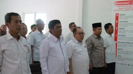 upati Kepulauan Seribu, H. Muh. Fadjar Churniawan, secara resmi membuka Musyawarah Luar Biasa (Muslub) Palang Merah Indonesia (PMI) Kabupaten Kepulauan Seribu Tahun 2025.